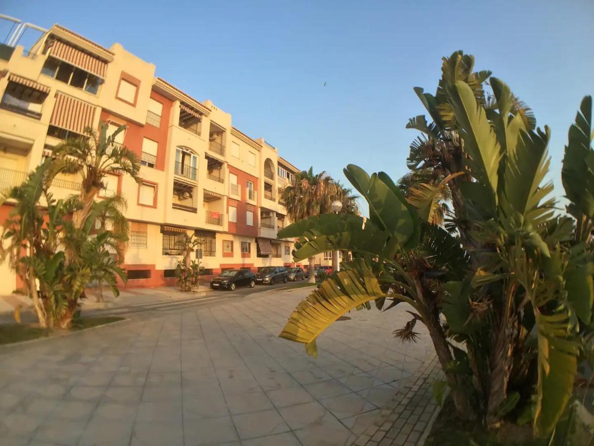 Apartamento Playa Calahonda El Farillo Con Terraza Luaran gambar