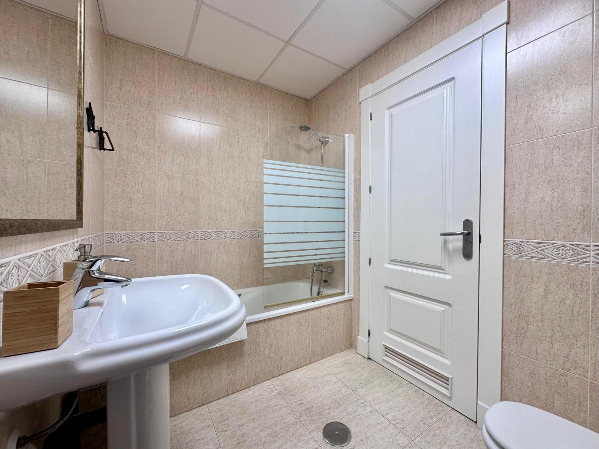 Apartamento Playa Calahonda El Farillo Con Terraza Luaran gambar