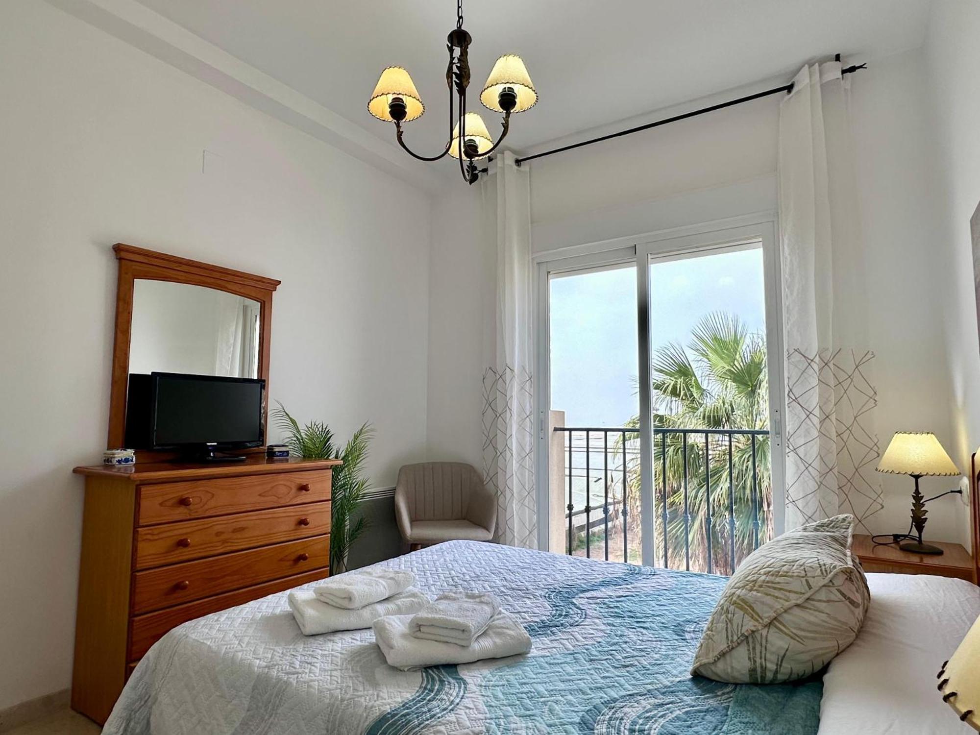 Apartamento Playa Calahonda El Farillo Con Terraza Luaran gambar
