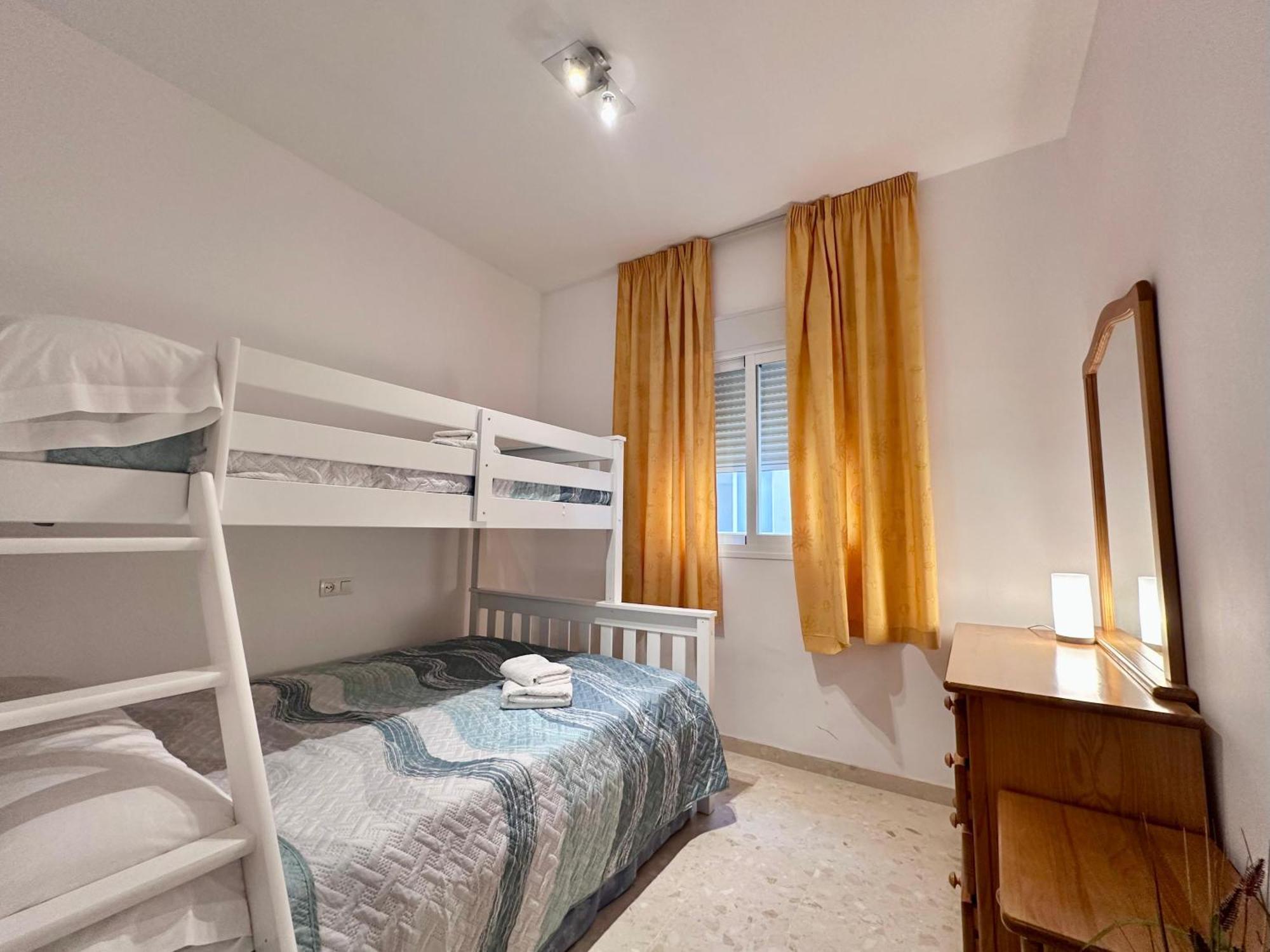 Apartamento Playa Calahonda El Farillo Con Terraza Luaran gambar